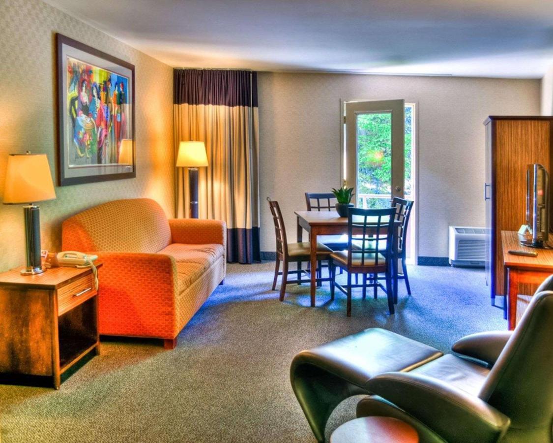 The Woodlands Inn Уилкс-Барре Экстерьер фото